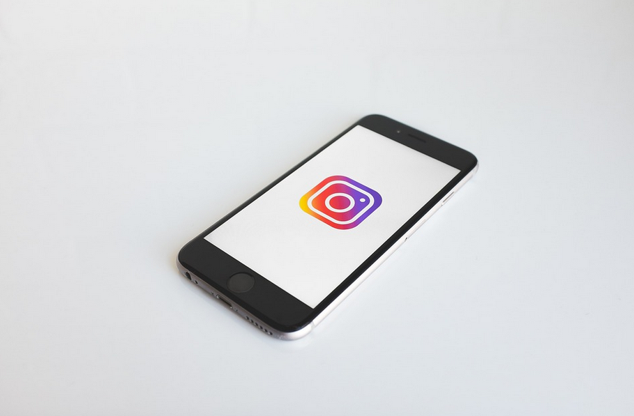 Debunking Popular Myths About Buying Social Media Subscribers
